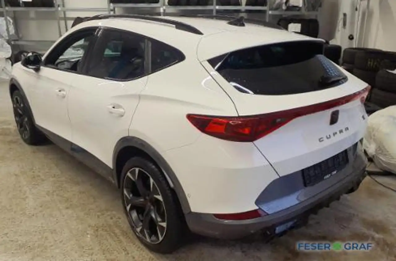 CUPRA Formentor VZ 2.0 TSI DSG Navi Kamera ParkAssist LED — Galerie du véhicule 2