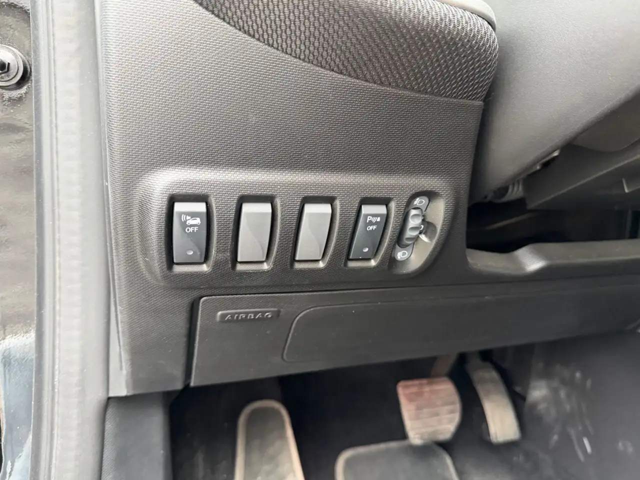 smart forTwo EQ Pano/LED/Kamera — معرض صور السيارة 15