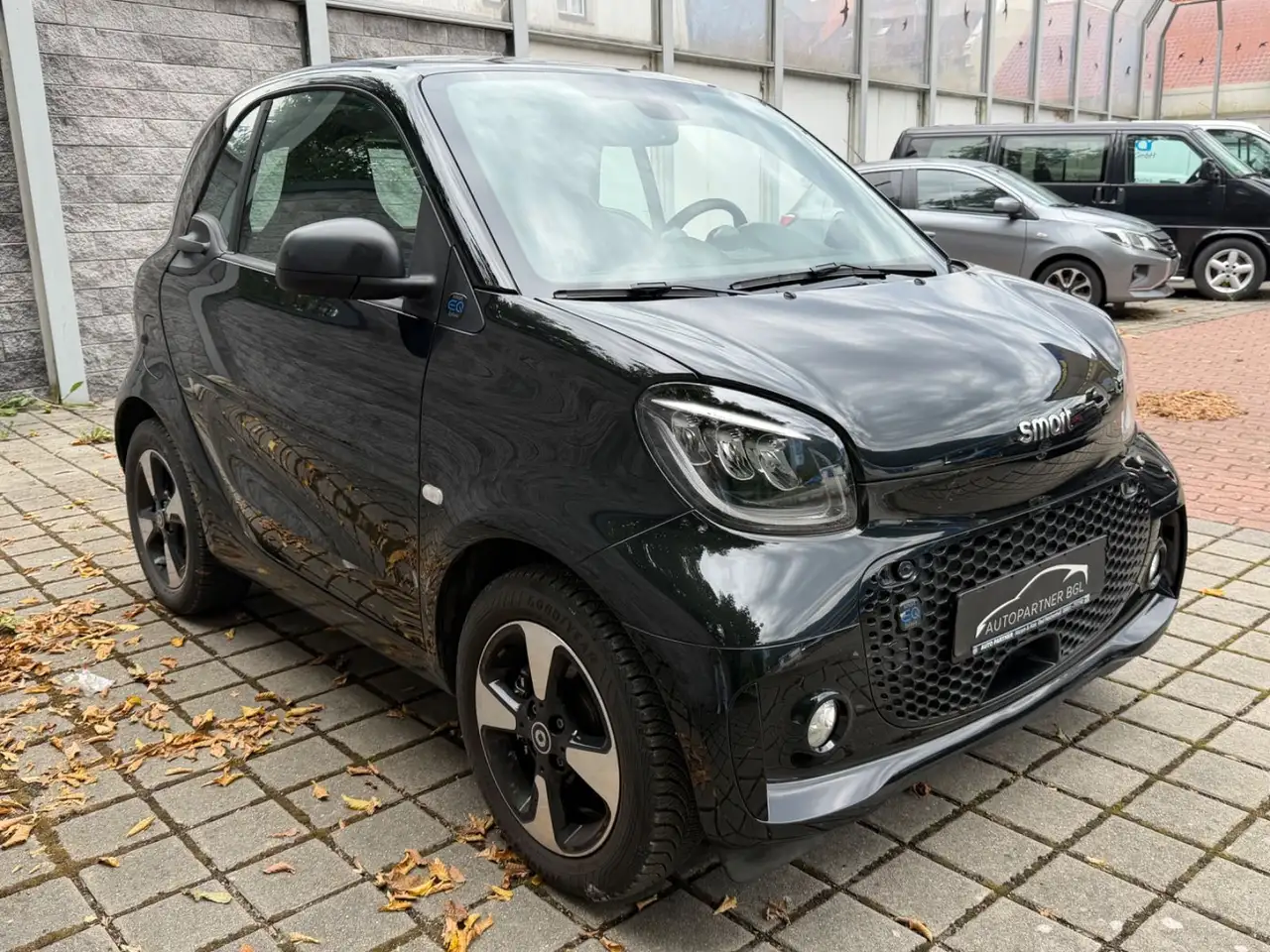 smart forTwo EQ Pano/LED/Kamera — معرض صور السيارة 2