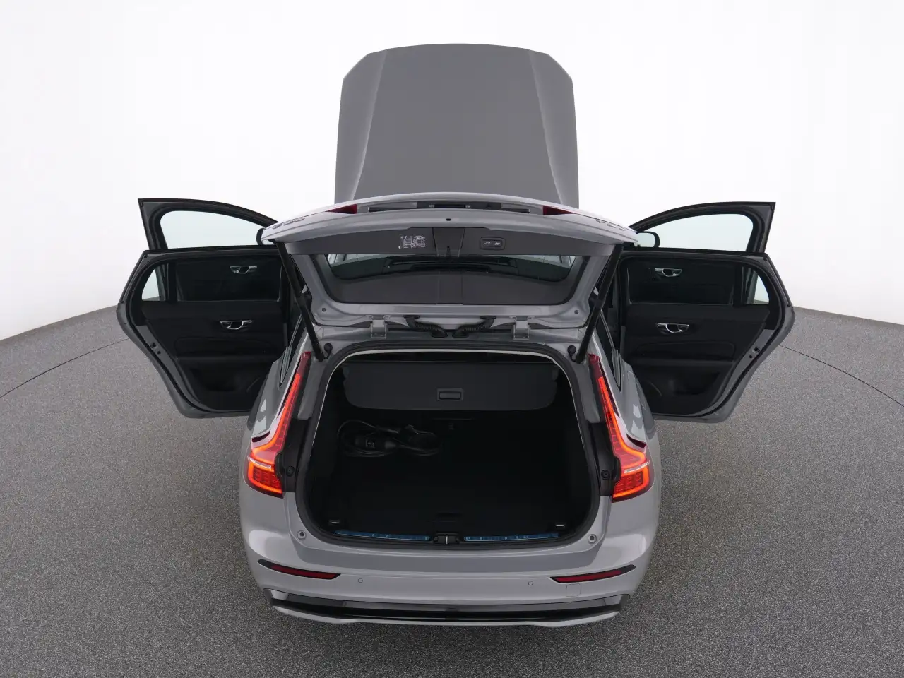 Volvo V60 T8 Recharge Plus Dark+WINTERPAK+MEMORY+ — Galería del vehículo 15