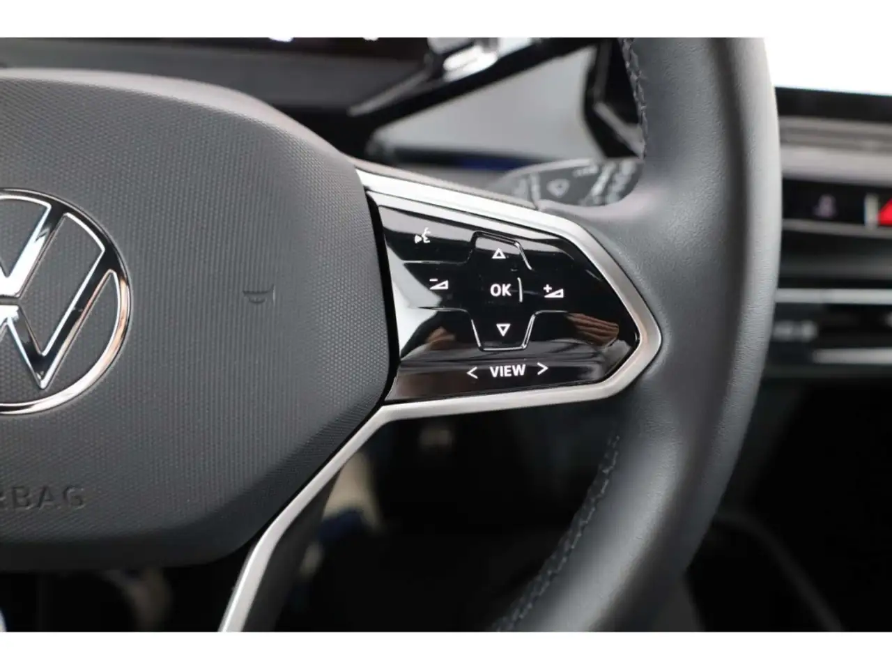Volkswagen ID.3 Pro 58kWh NAV/LED/ACC/19''/Kamera/Wärmepumpe — معرض صور السيارة 15