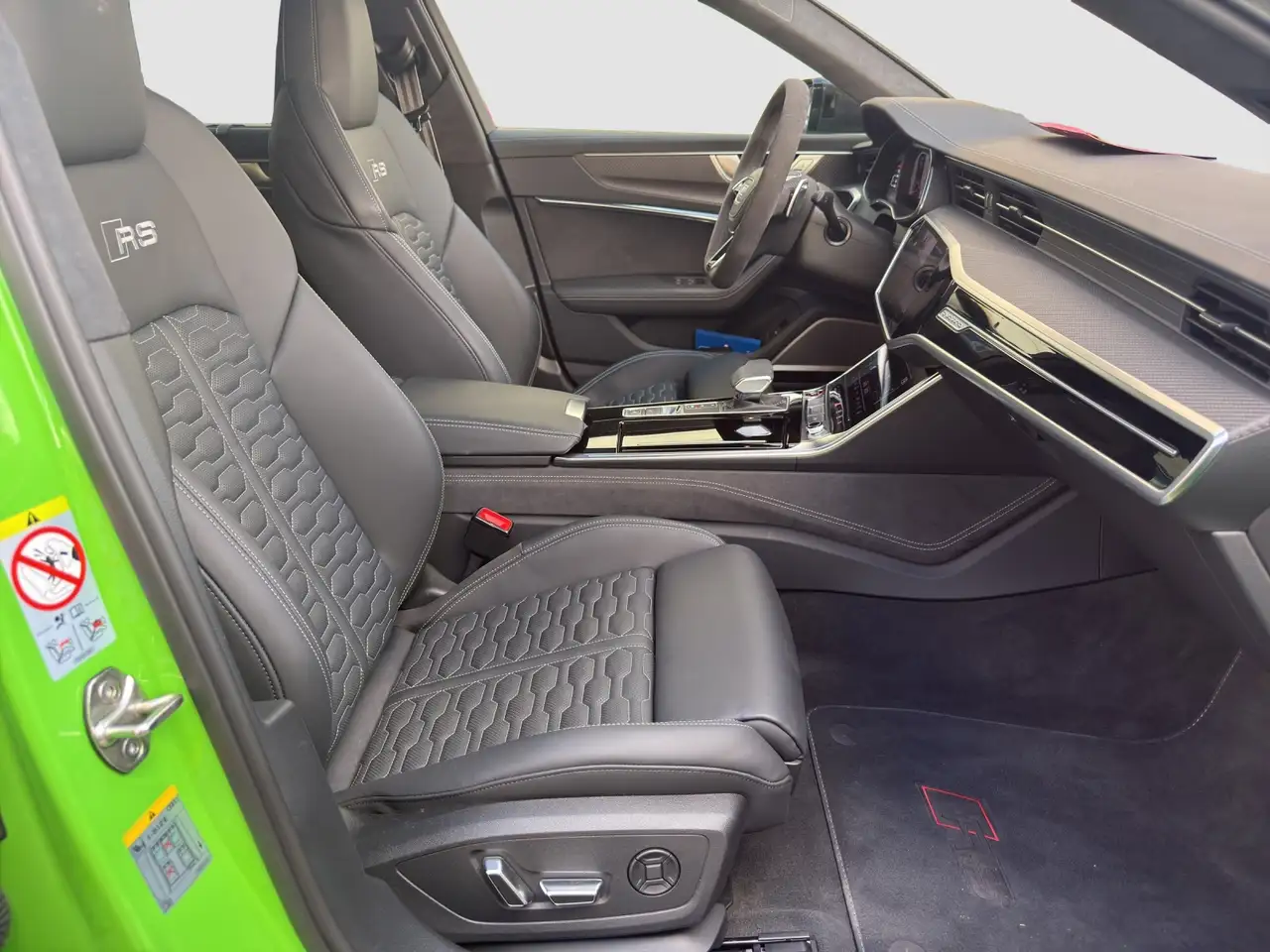 Audi RS6 Avant 4.0 TFSI qu KERAMIK/305KMH/UPE 188.934 — معرض صور السيارة 8
