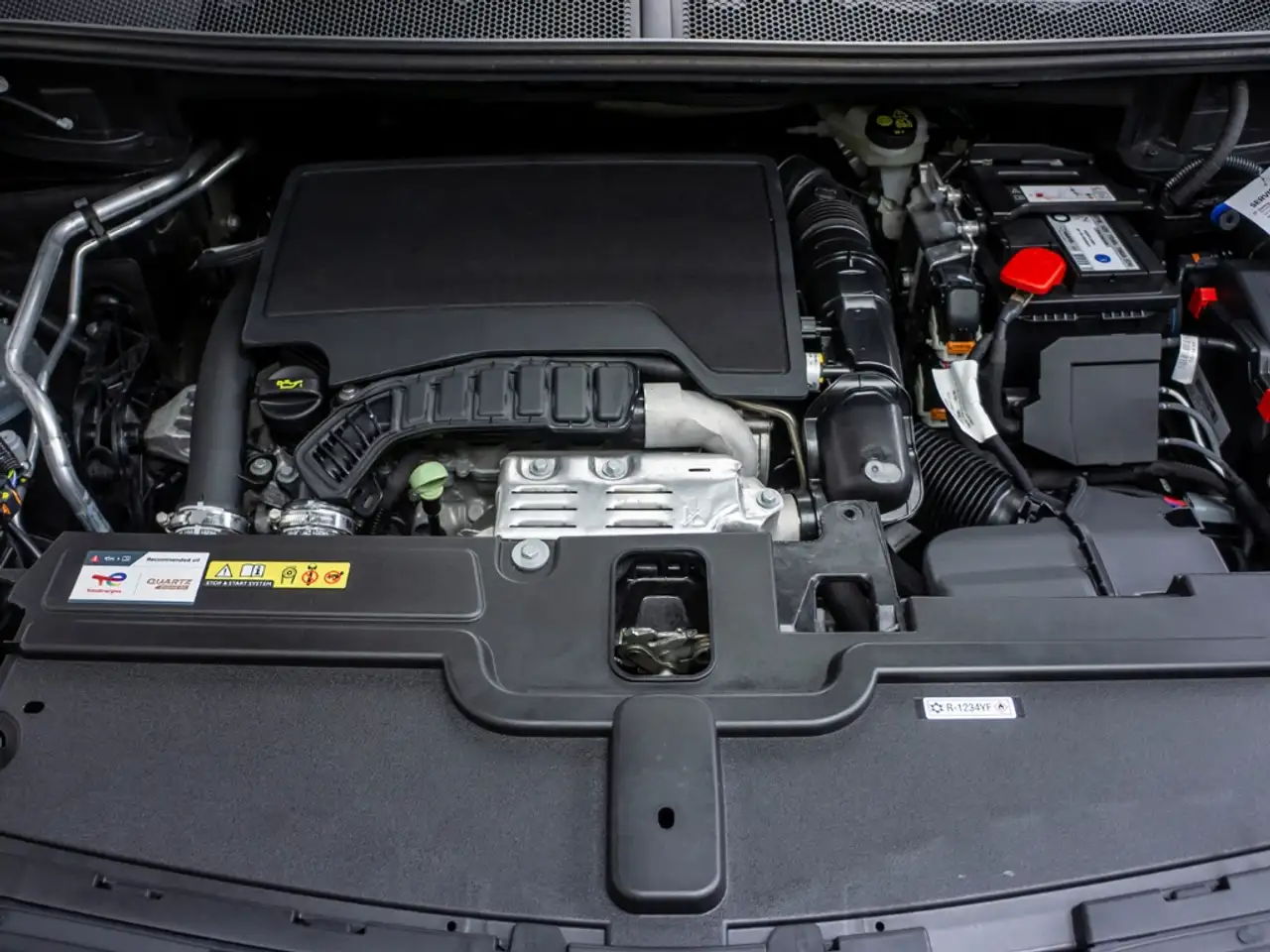 Opel Grandland GS Line Automatik AHK PDC Kamera (100) — Vehicle gallery 18