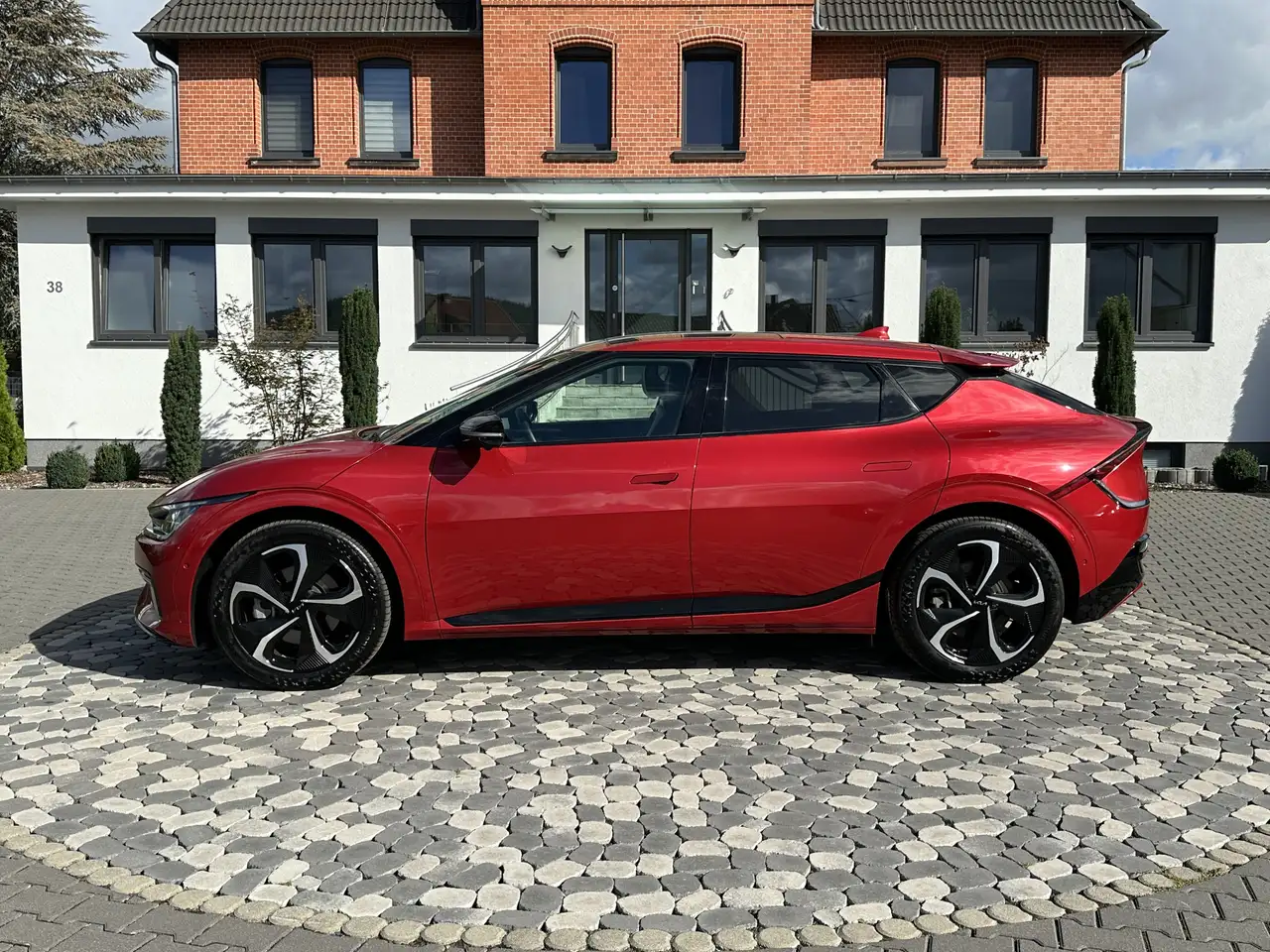 Kia EV6 GT-Line LED PANO HUD RELAX MEMO 360° WÄPU — Galerie du véhicule 5