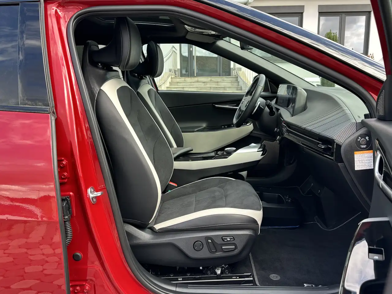 Kia EV6 GT-Line LED PANO HUD RELAX MEMO 360° WÄPU — Galerie du véhicule 10