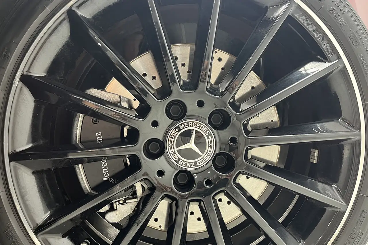Mercedes-Benz CLA 250 Shooting Brake 250e 8G-DCT — Galería del vehículo 32