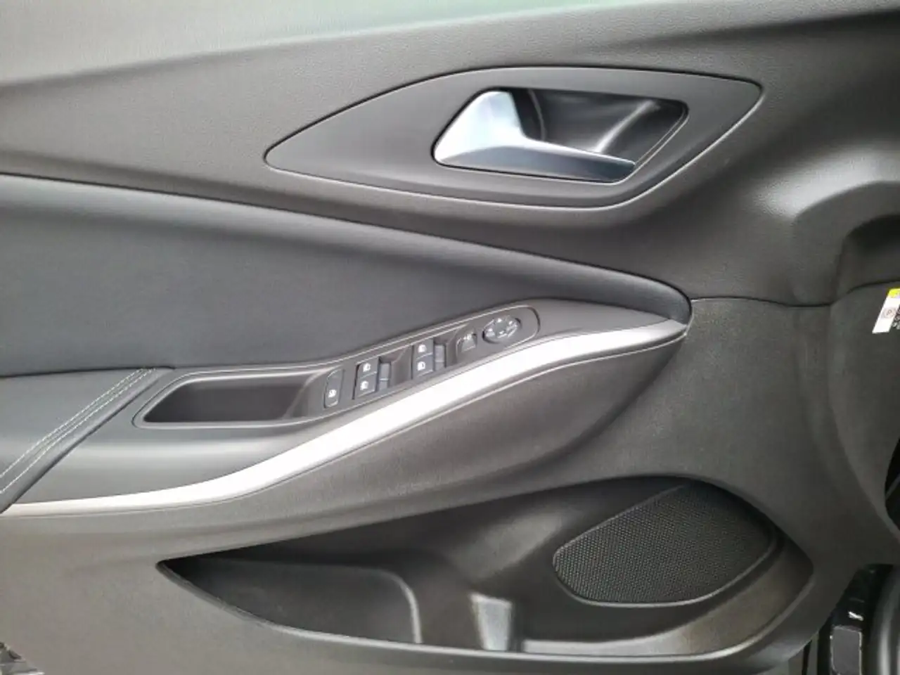 Opel Grandland Grandland 1.2 Turbo GS Line Klimaautomatik Sitzheizung Allwetter — Vehicle gallery 7