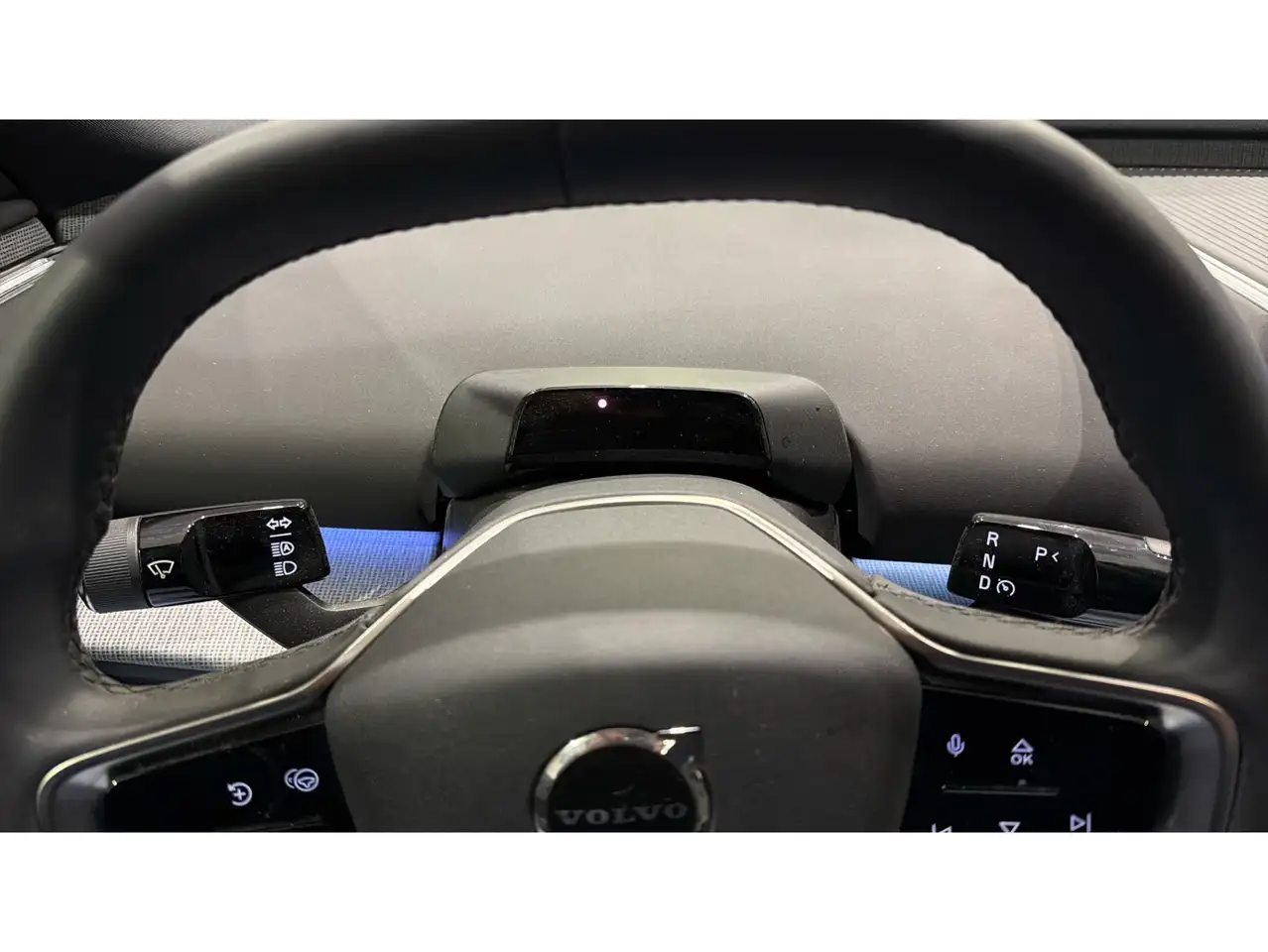 Volvo EX30 Single Extended Range Plus RWD — Galerie du véhicule 11