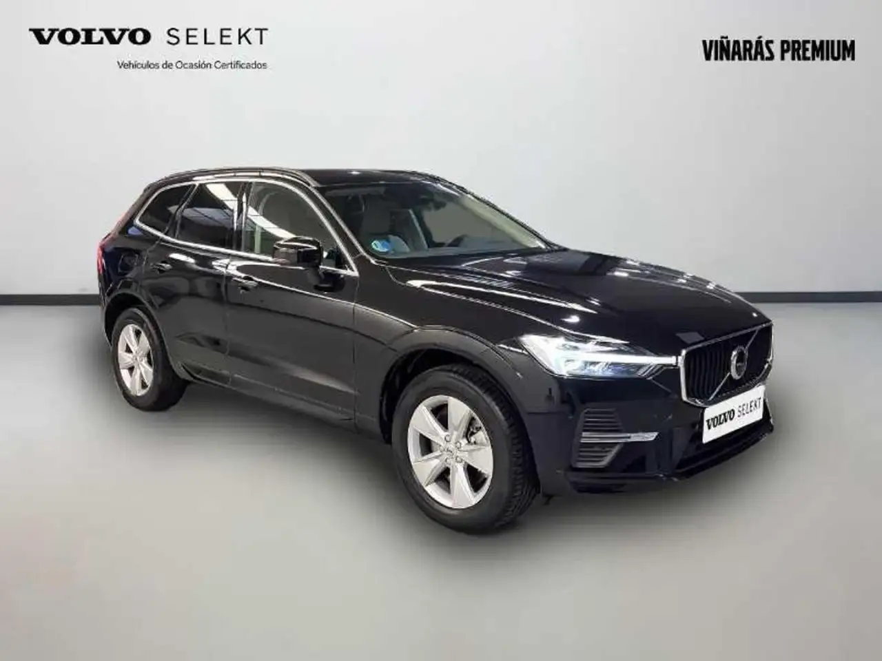 Volvo XC60 2.0 B4 D Core Auto — معرض صور السيارة 2