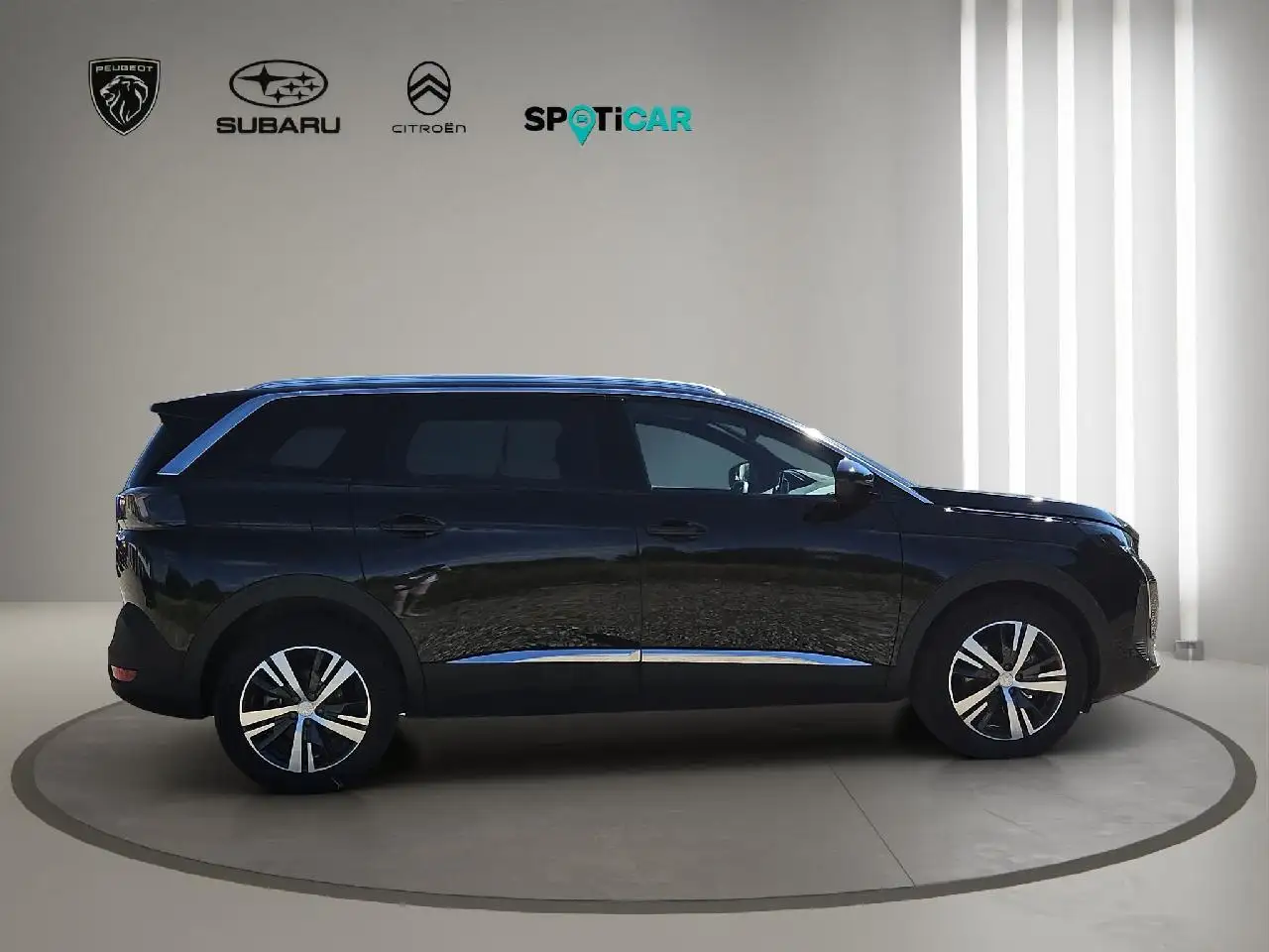Peugeot 5008 Hybrid 136 Allure Pack — Vehicle gallery 7