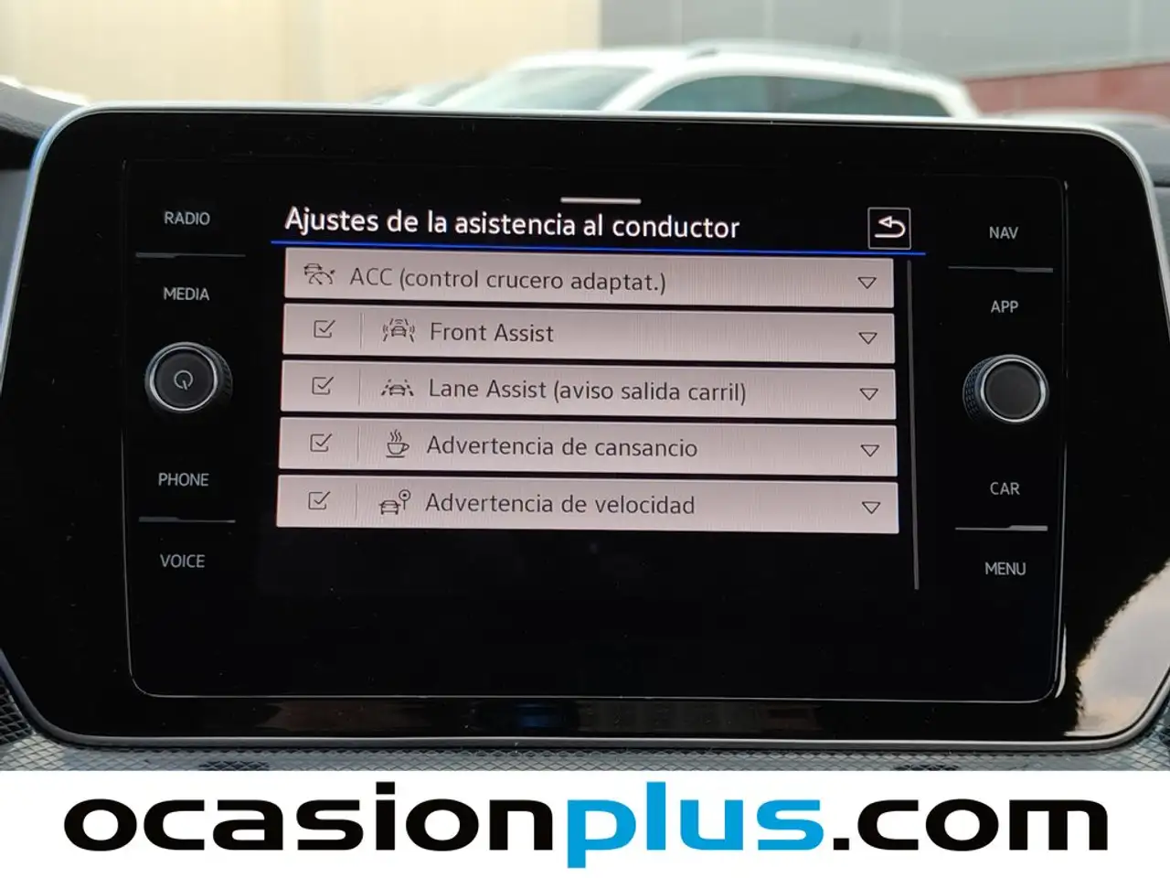 Volkswagen T-Cross 1.0 TSI R-Line Aut. 85kW — Galería del vehículo 10