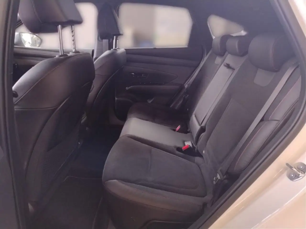 Hyundai TUCSON FL PHEV (MY25) 1.6 T-GDi (252 PS) 6-AT 4WD N Line — معرض صور السيارة 10