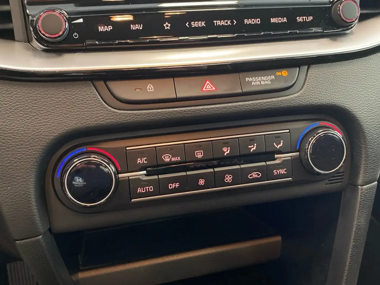 Kia XCeed 1.5 MHEV 118KW TECH 5P — Galerie du véhicule 24
