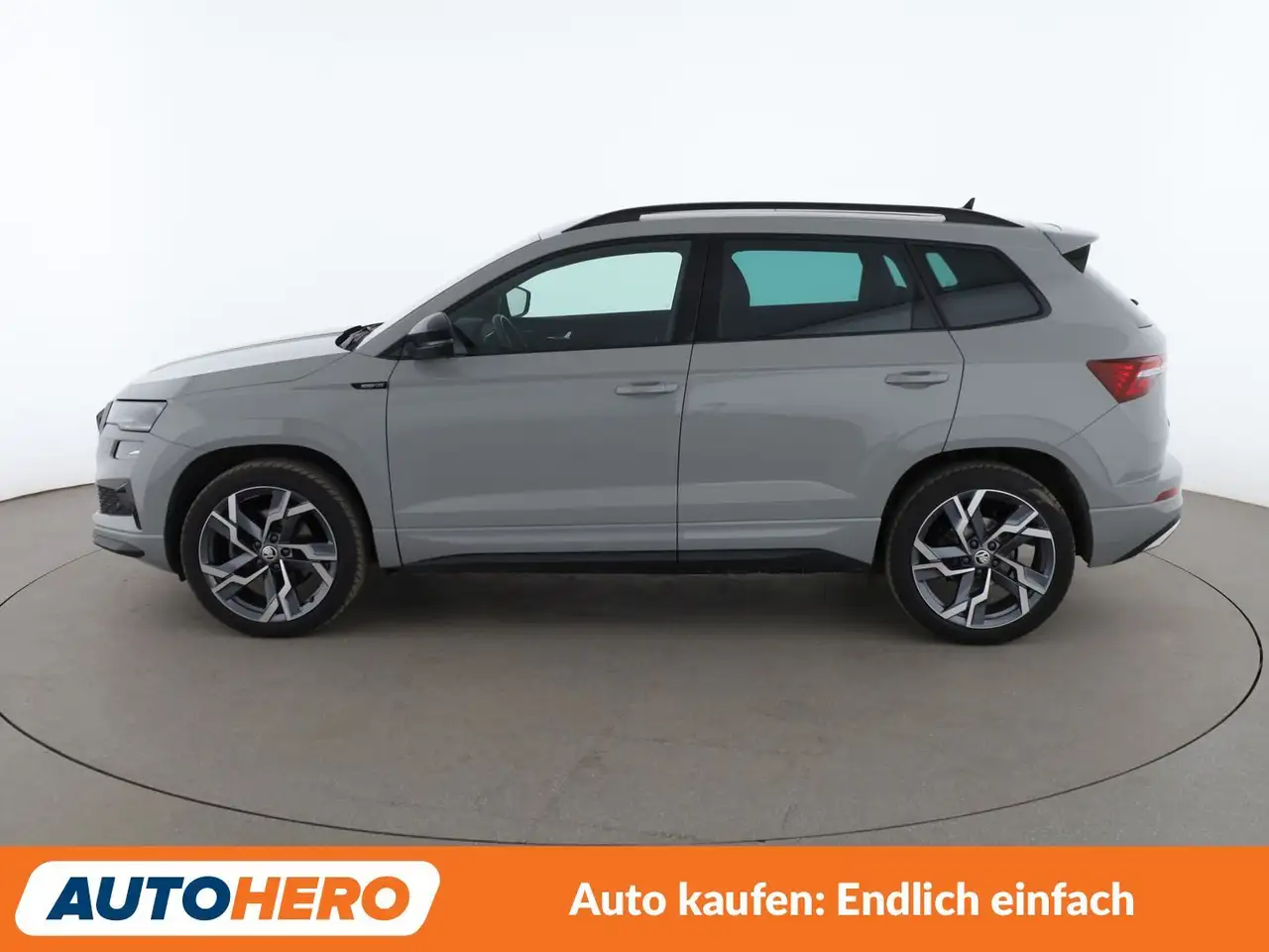Skoda Karoq 2.0 TSI Sportline 4x4 Aut.*NAVI*LED*ACC* — Vehicle gallery 3