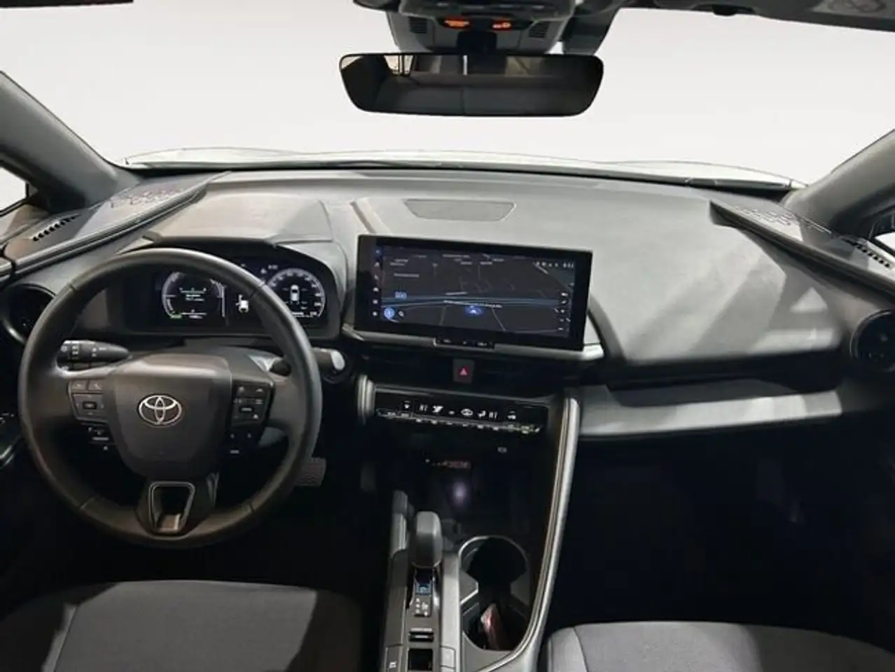 Toyota C-HR 140H Advance — Vehicle gallery 8