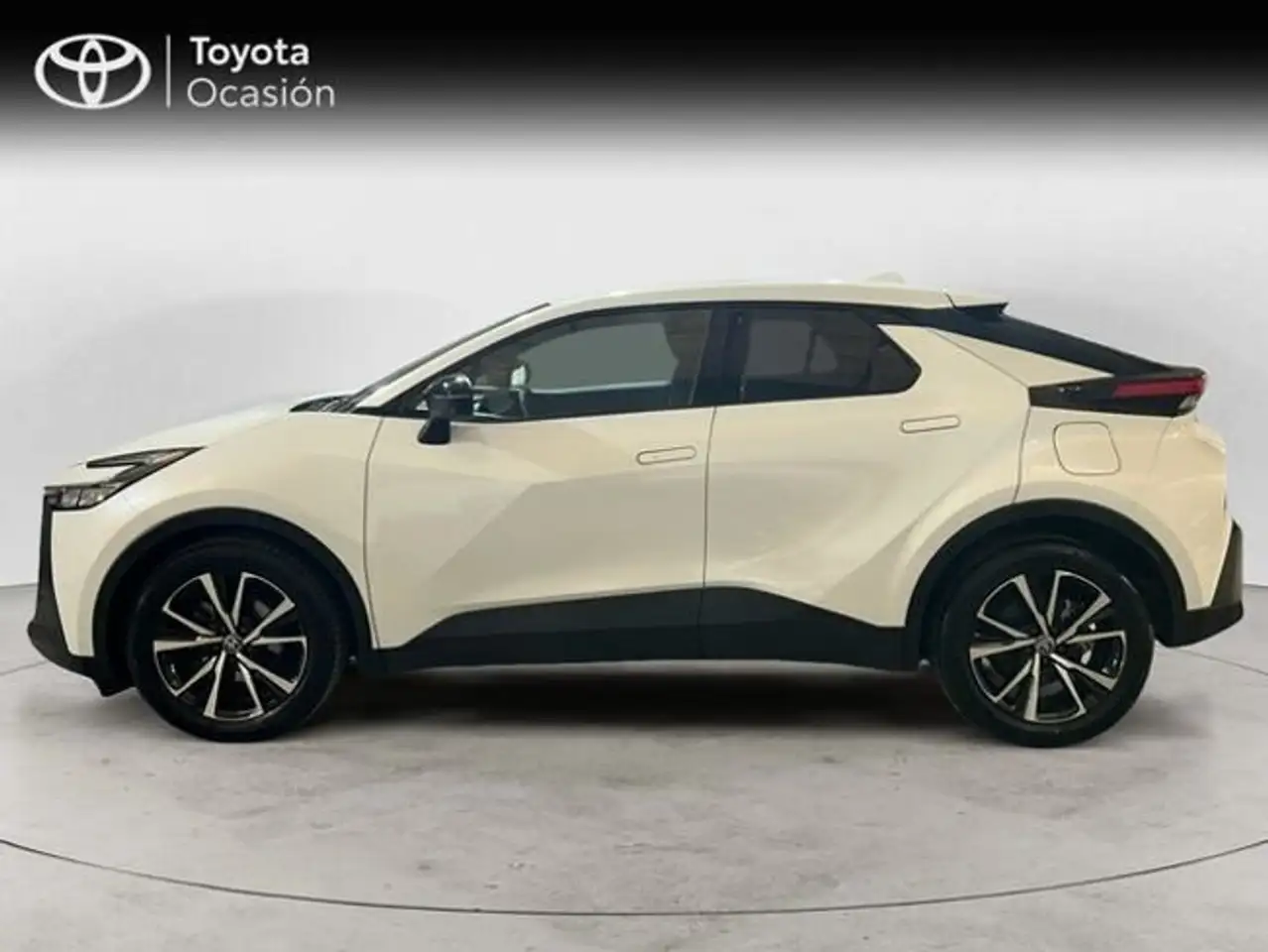Toyota C-HR 140H Advance — Vehicle gallery 3
