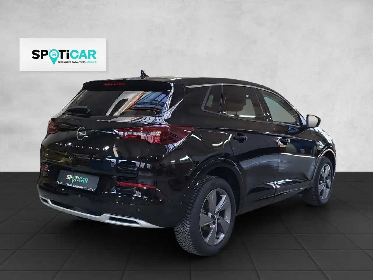 Opel Grandland Elegance 1.2T 96KW/130PS 8AT+AHZV+SHZ+ — Vehicle gallery 6