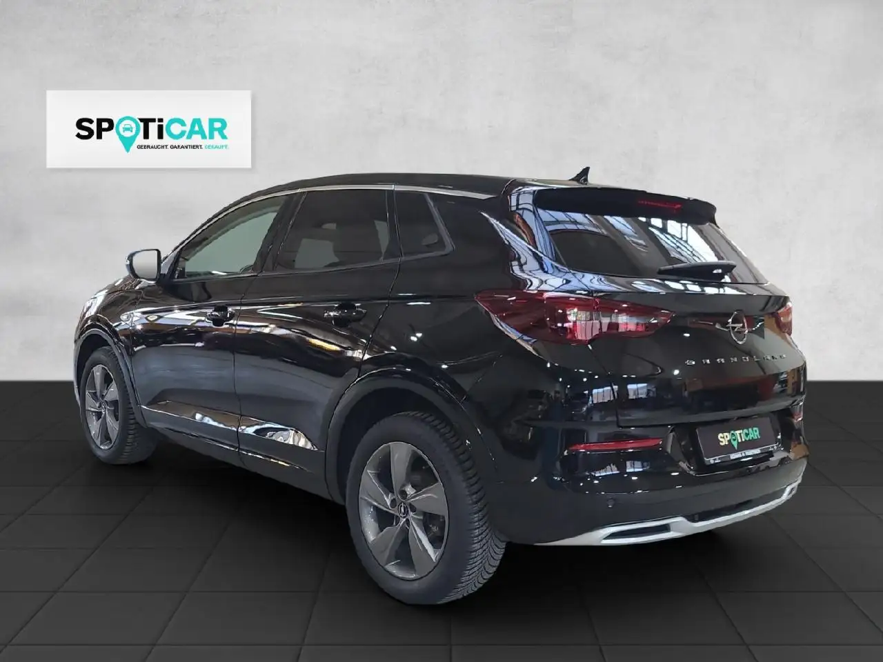 Opel Grandland Elegance 1.2T 96KW/130PS 8AT+AHZV+SHZ+ — Vehicle gallery 4