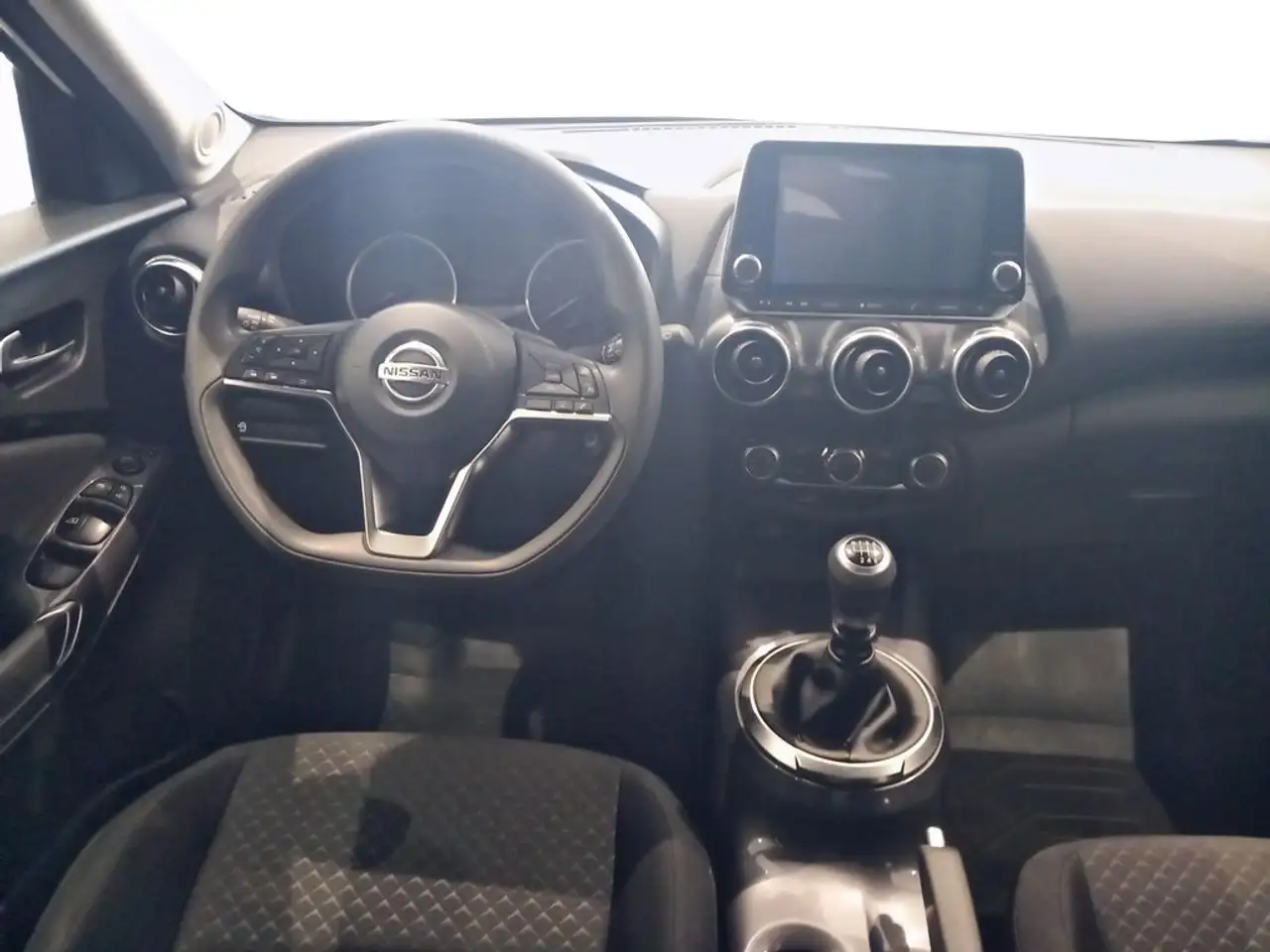 Nissan Juke DIG-T 84 kW (114 CV) 6M/T N-Connecta — Galería del vehículo 13