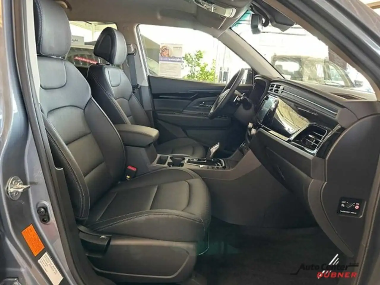 SsangYong Korando e motion Titanium — Vehicle gallery 11