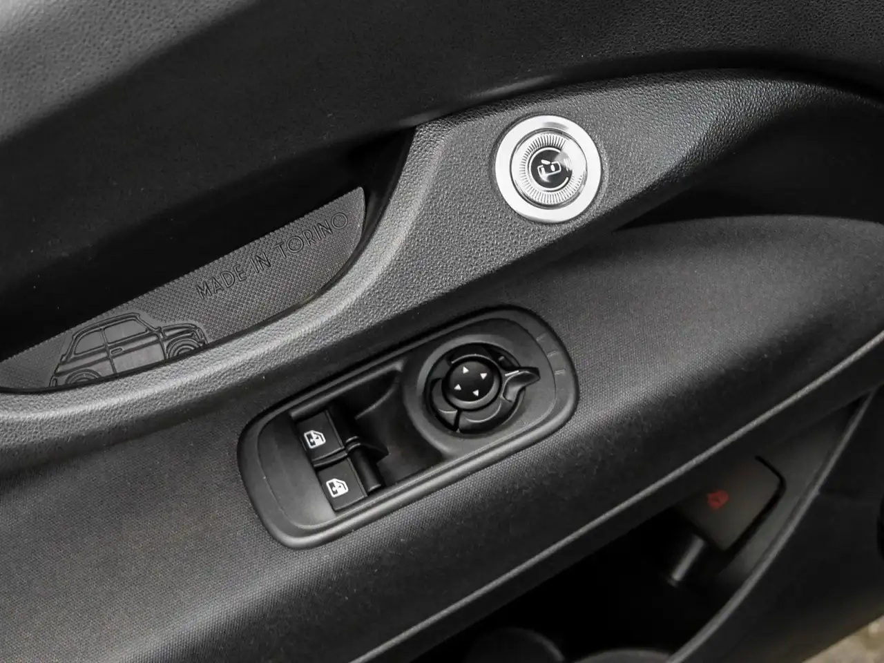 Fiat 500e Neuer 500C*PDC*Klimaautomatik*ALU*CarPlay* — معرض صور السيارة 10