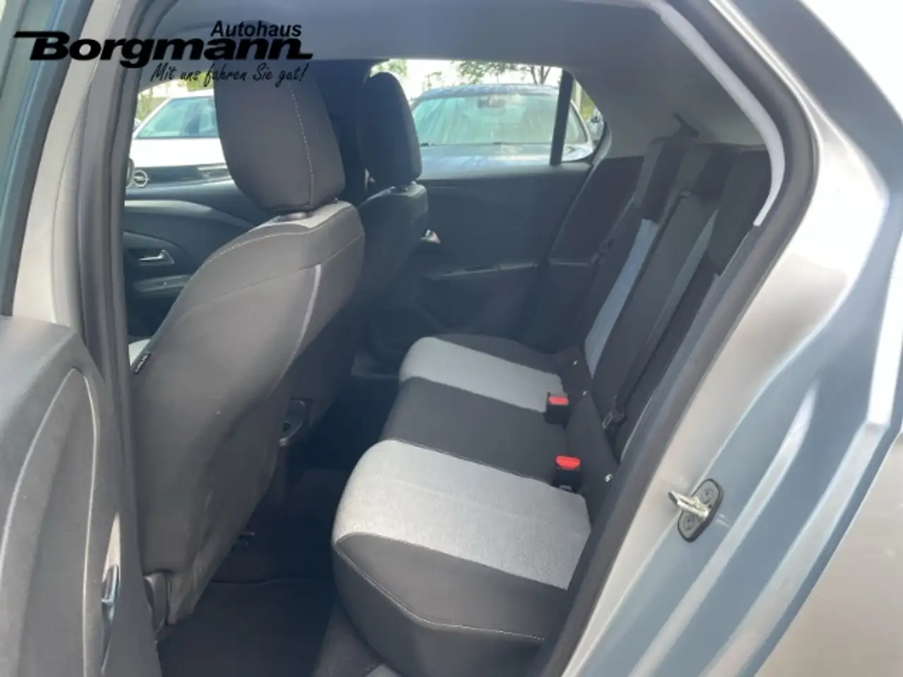 Opel Corsa 1.2 Bluetooth - Park Distance Control - Tempomat — Galería del vehículo 8