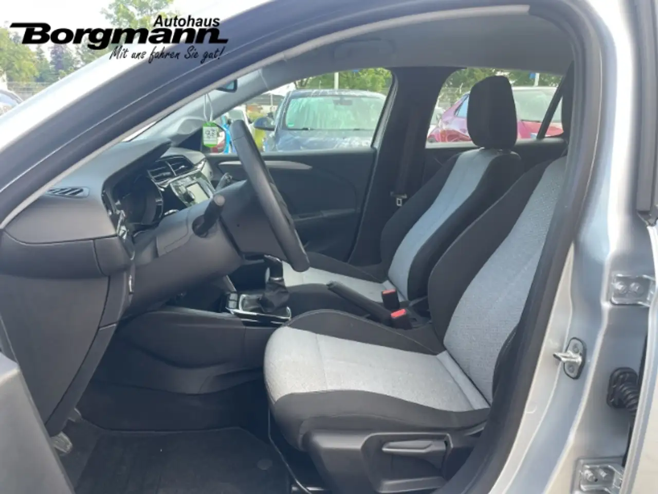 Opel Corsa 1.2 Bluetooth - Park Distance Control - Tempomat — Galería del vehículo 10