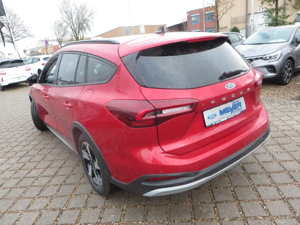 Ford Focus Turnier Active X — Vehicle gallery 2