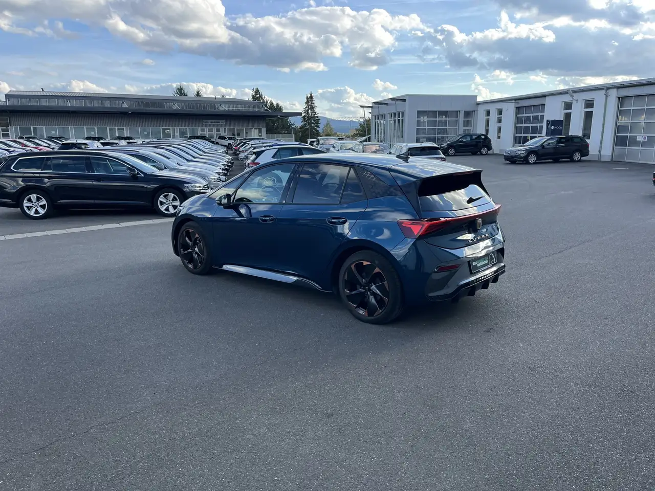 CUPRA Born e-Boost 195€ m.20% Anz. 82kWh WäPu Navi HeadUp — Vehicle gallery 11