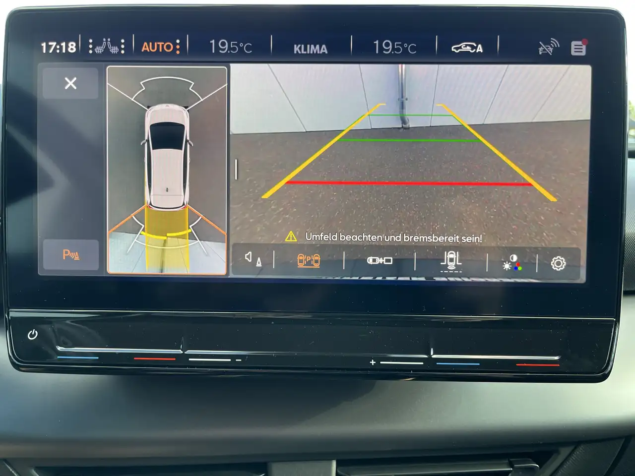 CUPRA Born e-Boost 195€ m.20% Anz. 82kWh WäPu Navi HeadUp — Vehicle gallery 28
