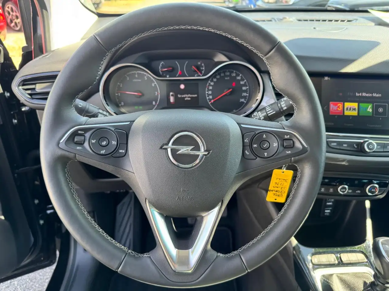 Opel Crossland 1.2 Turbo Elegance LED+Navi+Kam. — معرض صور السيارة 12