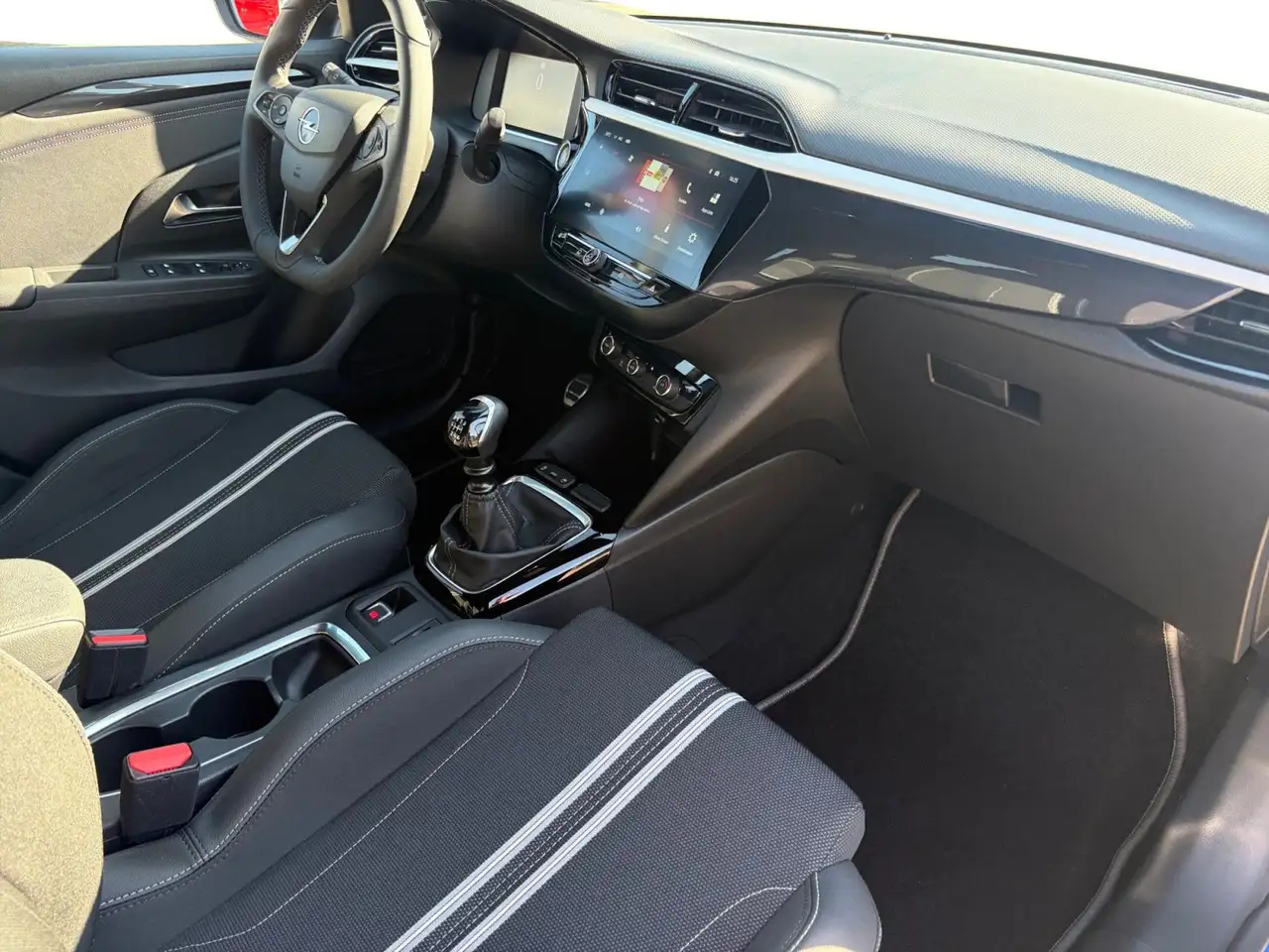 Opel Corsa GS, Voll-LED (IntelliLux), Navi, RFK, PDC v+h — معرض صور السيارة 14