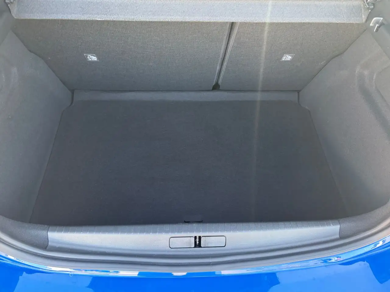 Opel Corsa GS, Voll-LED (IntelliLux), Navi, RFK, PDC v+h — معرض صور السيارة 15