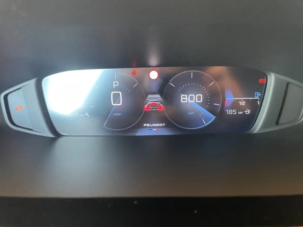 Peugeot 408 PT Allure 130 EAT8 Navi LED ACC CarPlay Kamera — Galería del vehículo 15