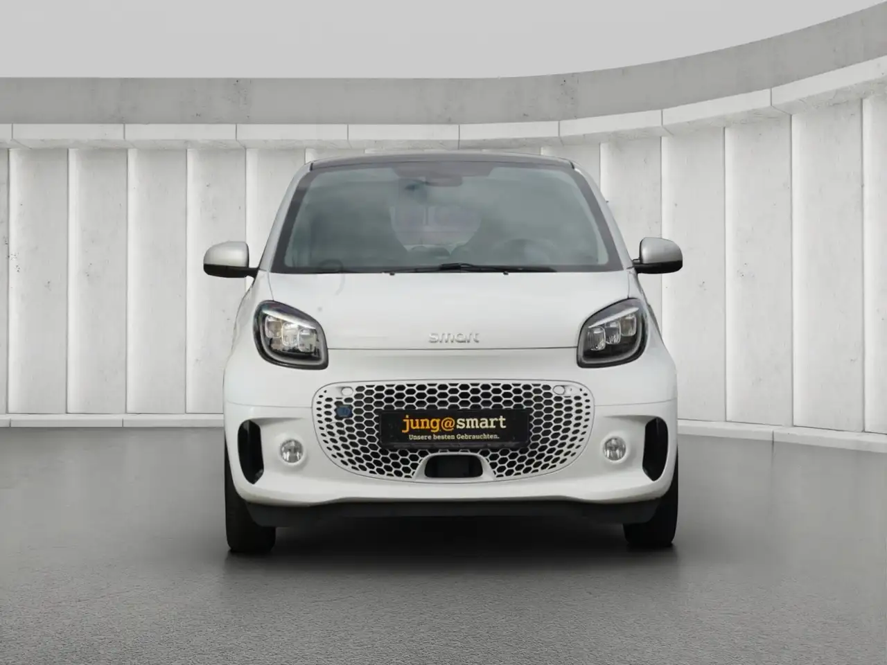 smart forTwo EQ fortwo coupe Panorama Winter Tempo Kamera LED — Vehicle gallery 2