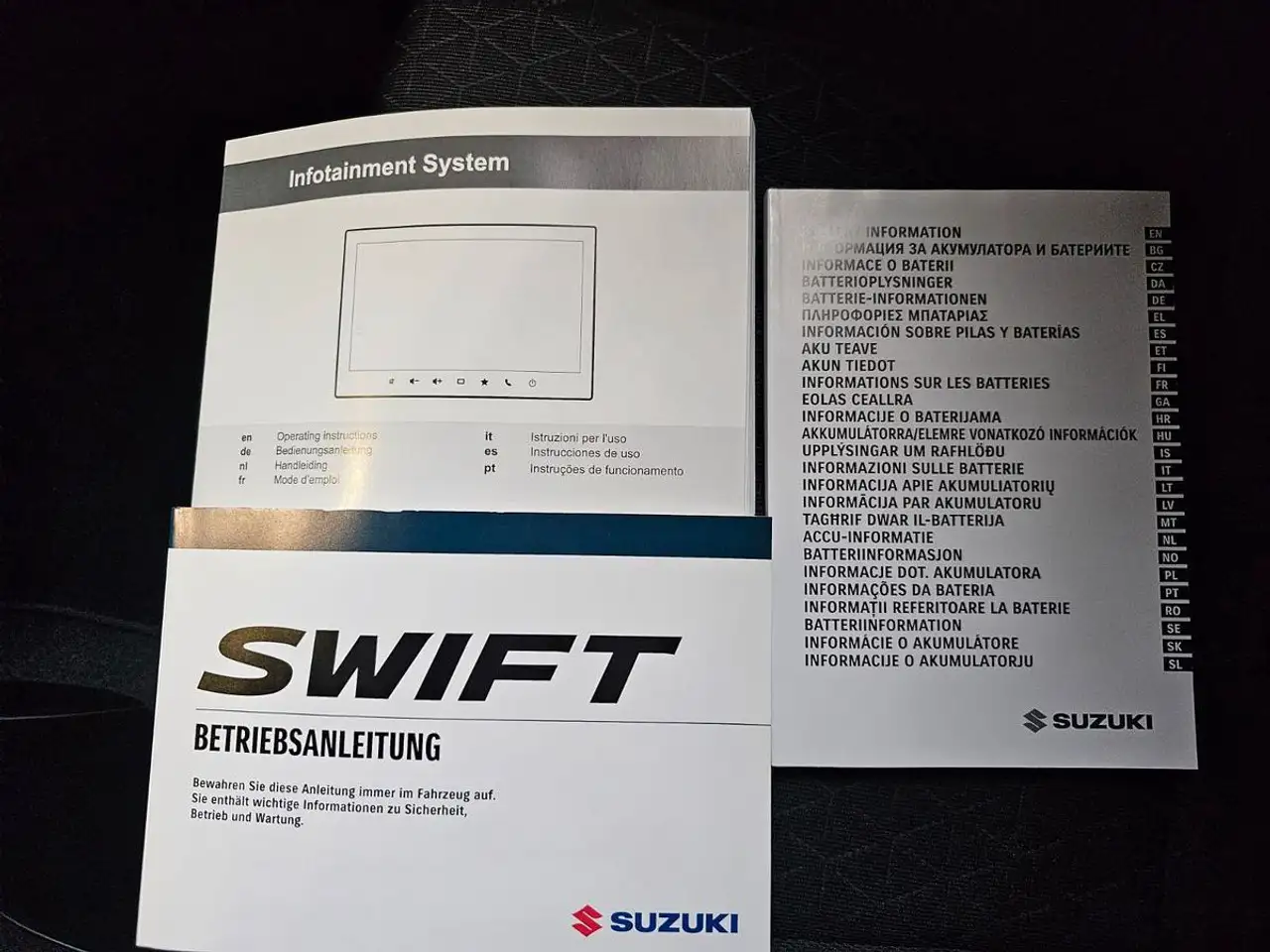 Suzuki Swift 1.2 DUALJET HYBRID Kamera LED Navi ACC — Vehicle gallery 20