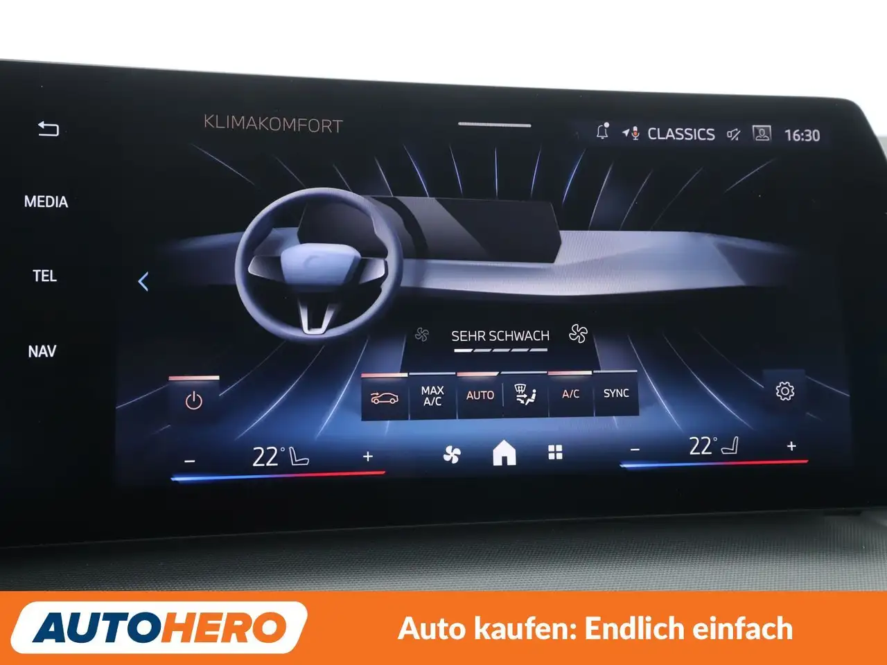 BMW 216 i Active Tourer Aut.*NAVI*CAM*TEMPO* — معرض صور السيارة 23