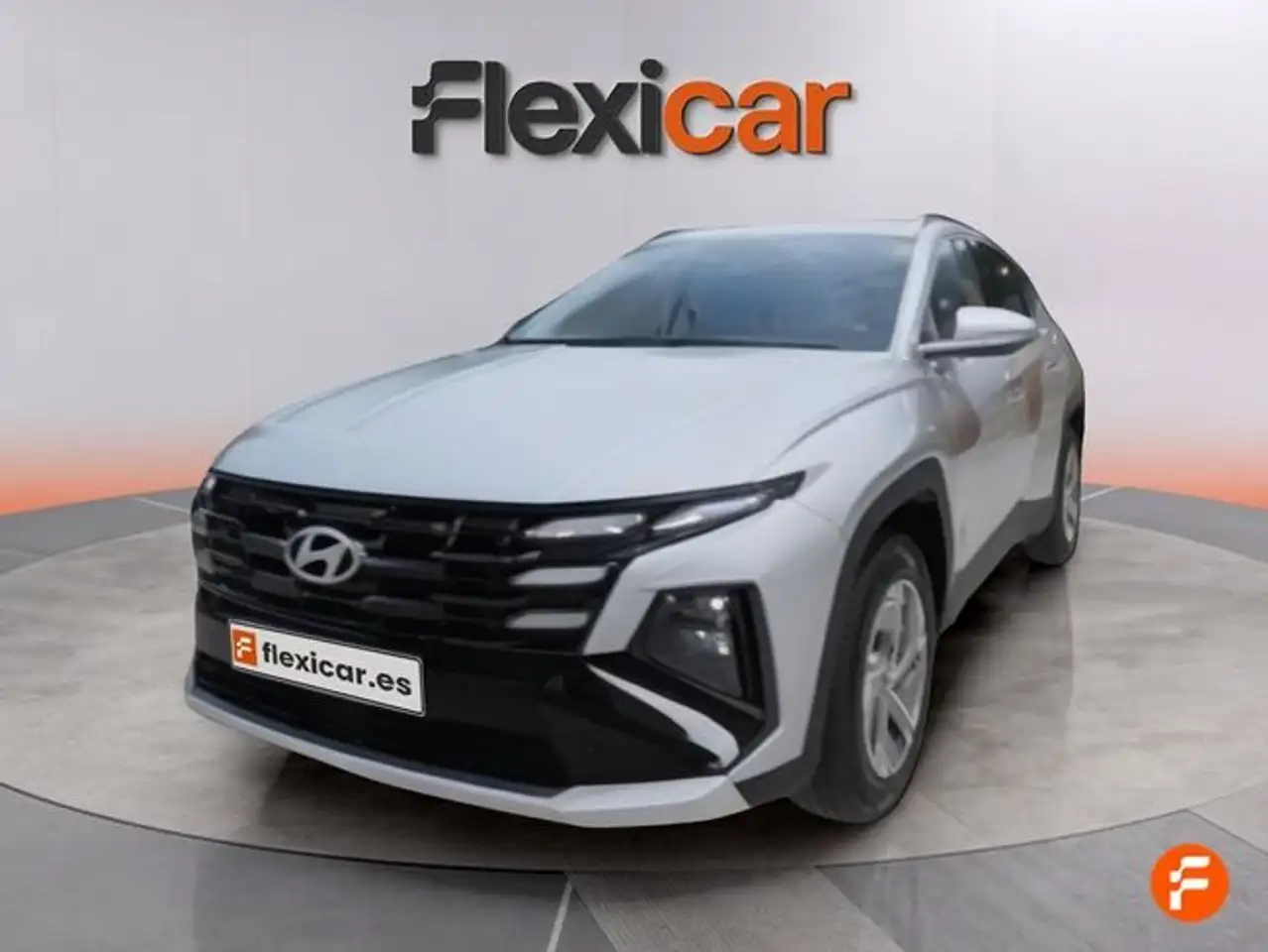 Hyundai TUCSON 1.6 T HEV Klass AT — معرض صور السيارة 3