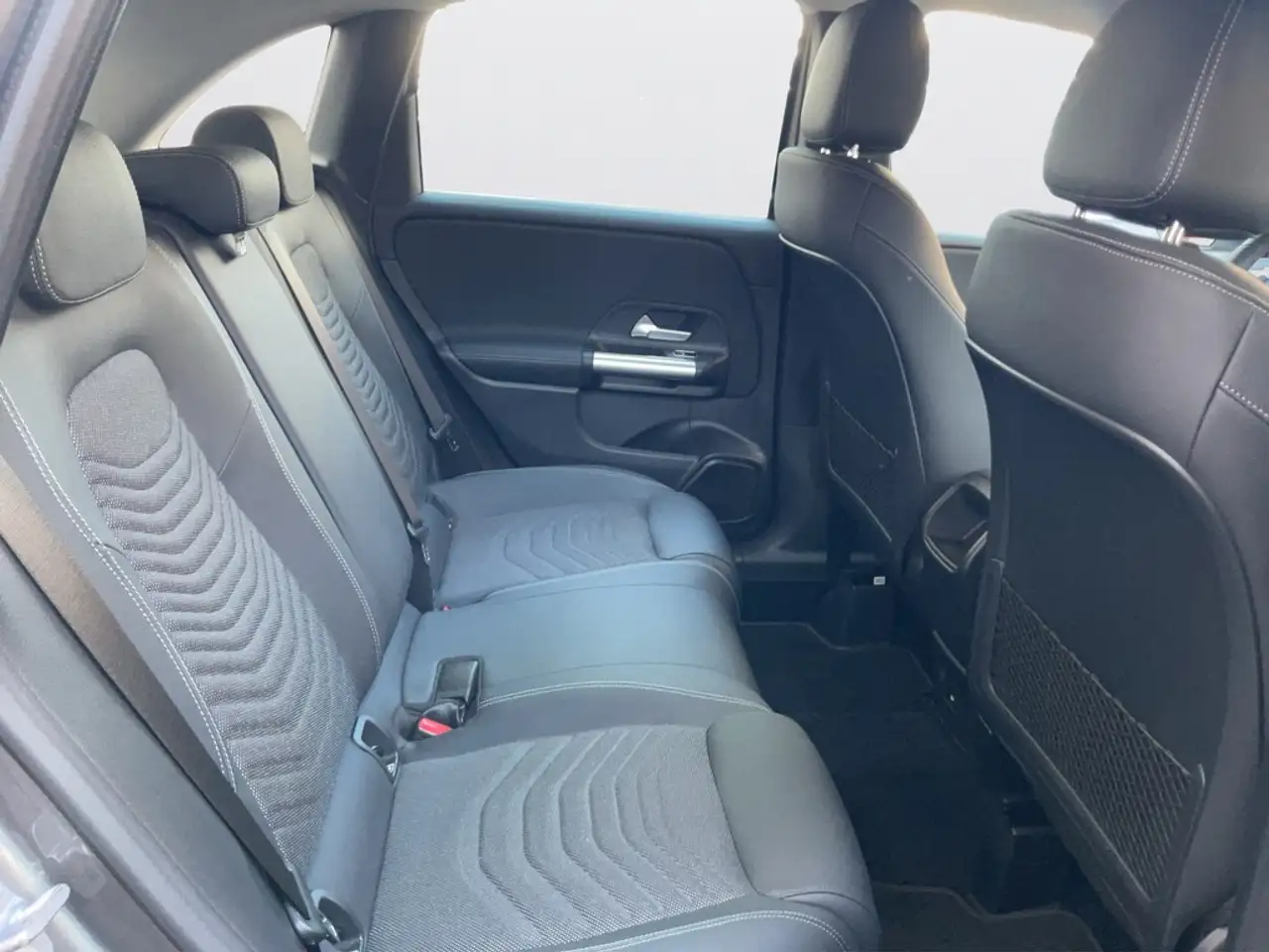 Mercedes-Benz B 180 B180 NAVI/RFK/DSG/ELEKTR. HECKKL. Progressive — Galerie du véhicule 17