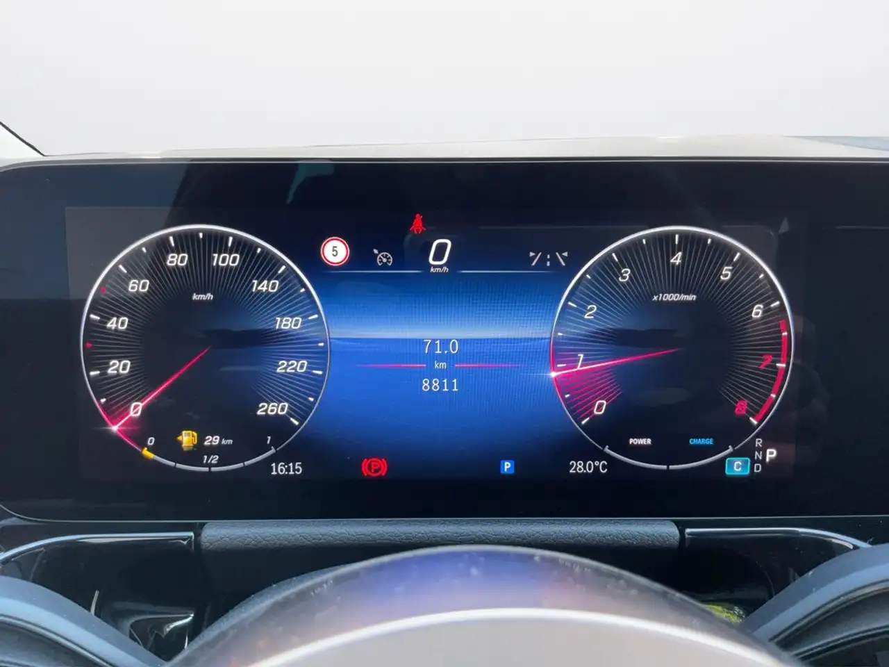 Mercedes-Benz B 180 B180 NAVI/RFK/DSG/ELEKTR. HECKKL. Progressive — Galerie du véhicule 11