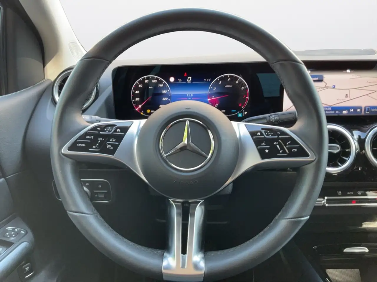 Mercedes-Benz B 180 B180 NAVI/RFK/DSG/ELEKTR. HECKKL. Progressive — Galerie du véhicule 10