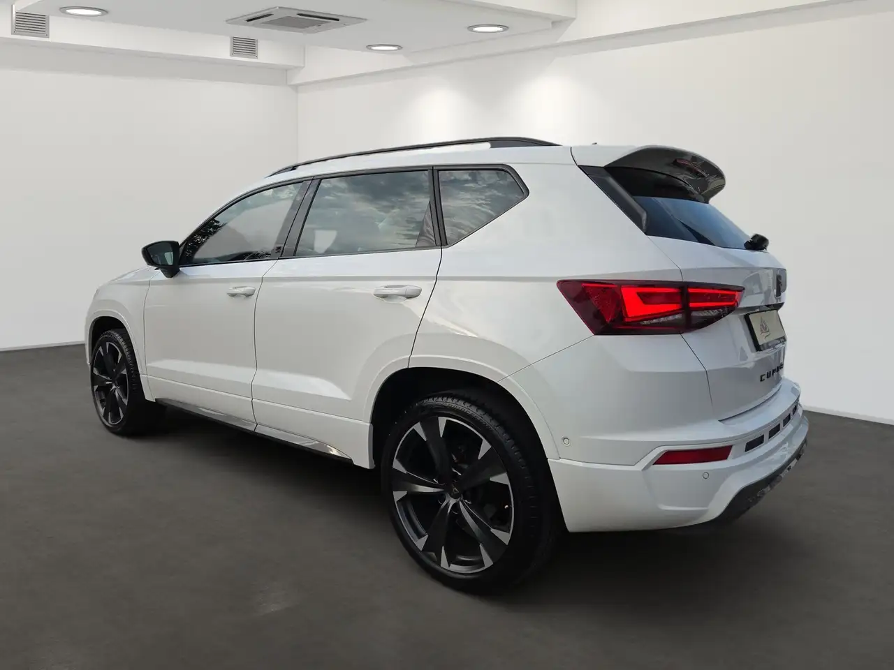 CUPRA Ateca TSI DSG KAMERA+NAVI+APP+LED+GRA+19 ALU! — Galería del vehículo 5