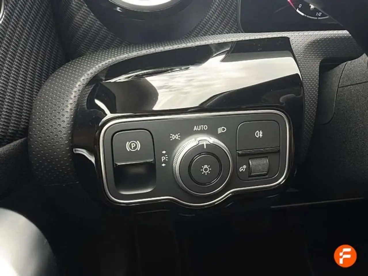 Mercedes-Benz A 180 — معرض صور السيارة 19