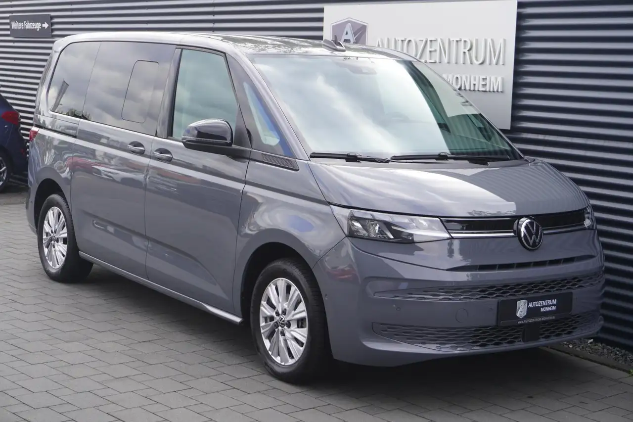 Volkswagen T7 Multivan LIFE 2.0 TSI DSG|7-SITZER|LED|NAVI — Vehicle gallery 3