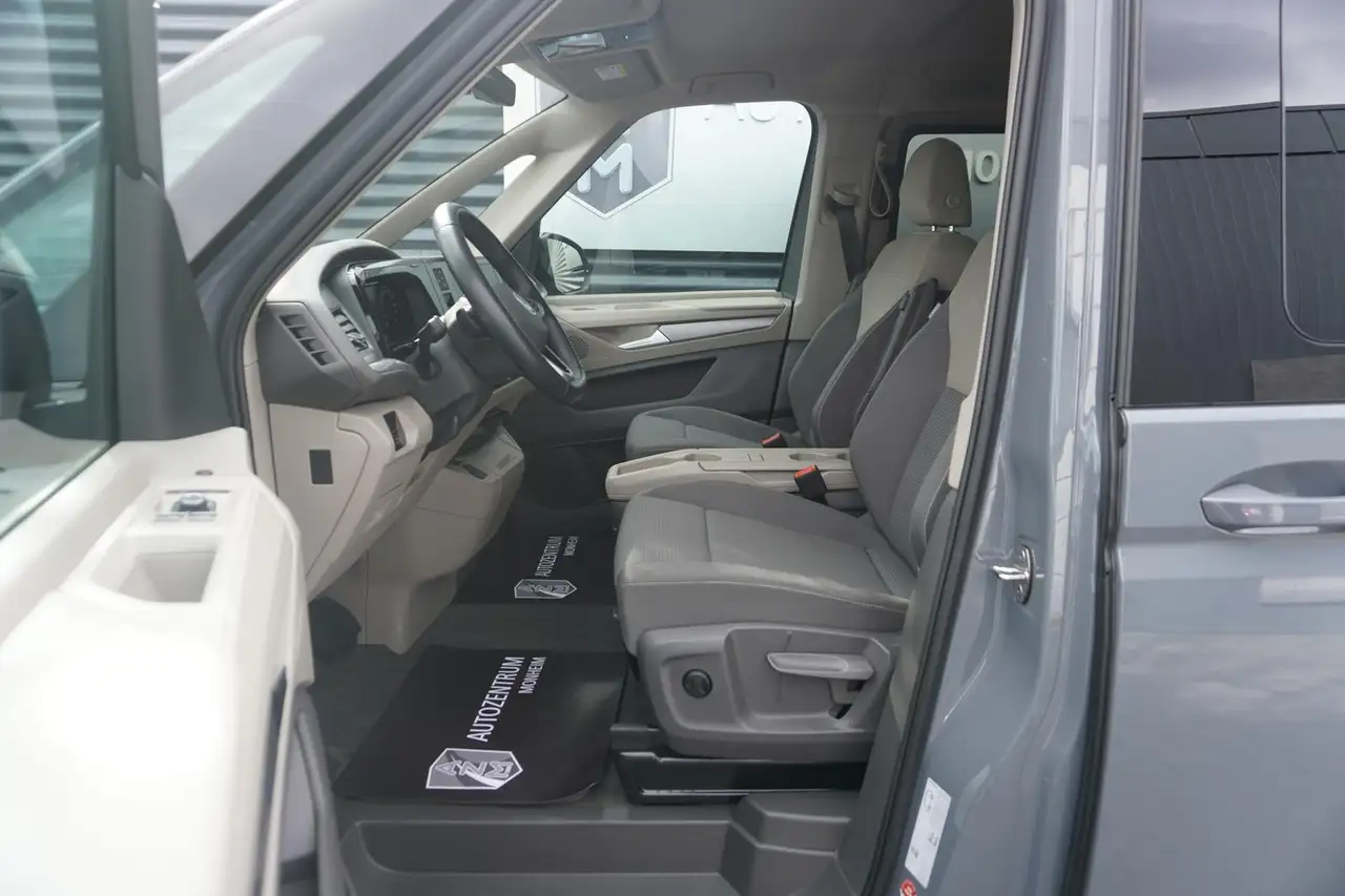 Volkswagen T7 Multivan LIFE 2.0 TSI DSG|7-SITZER|LED|NAVI — Vehicle gallery 12