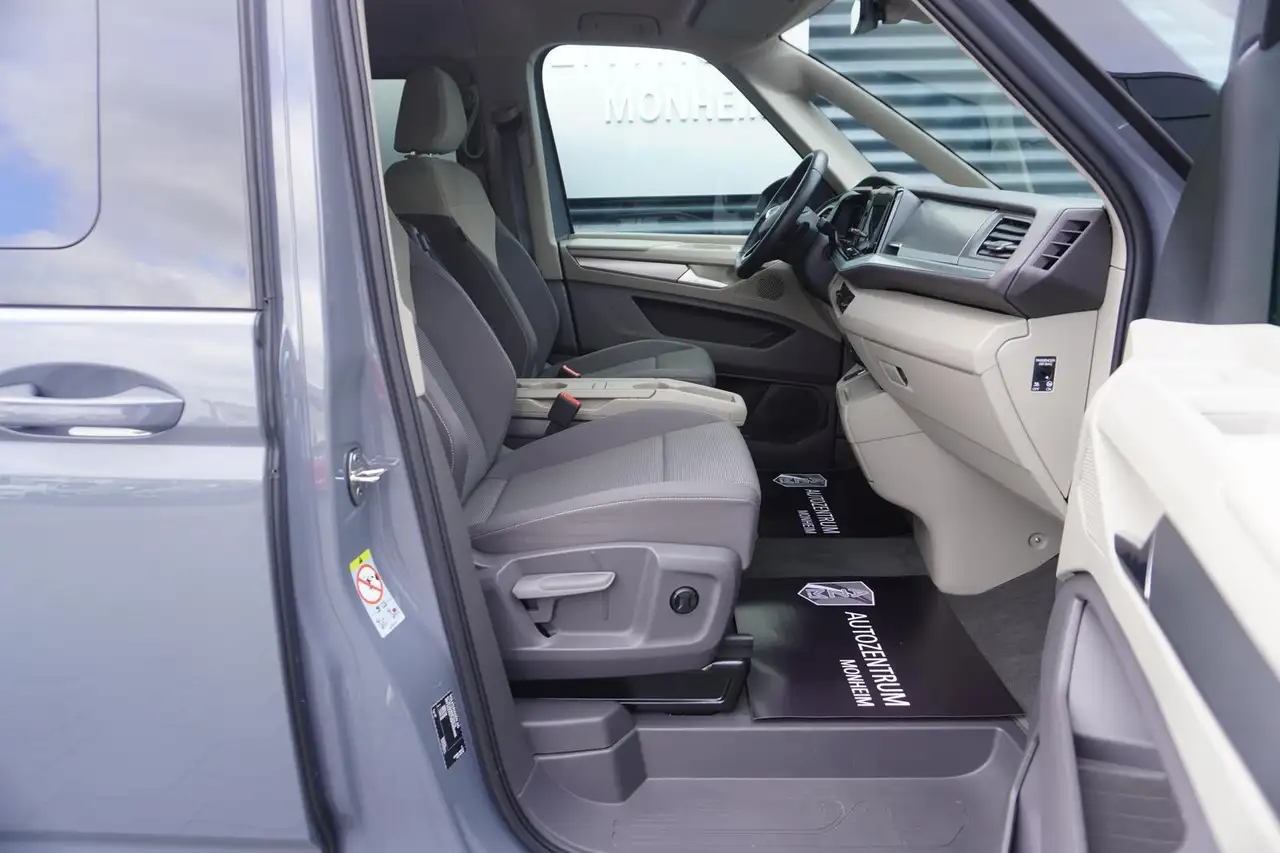 Volkswagen T7 Multivan LIFE 2.0 TSI DSG|7-SITZER|LED|NAVI — Vehicle gallery 18