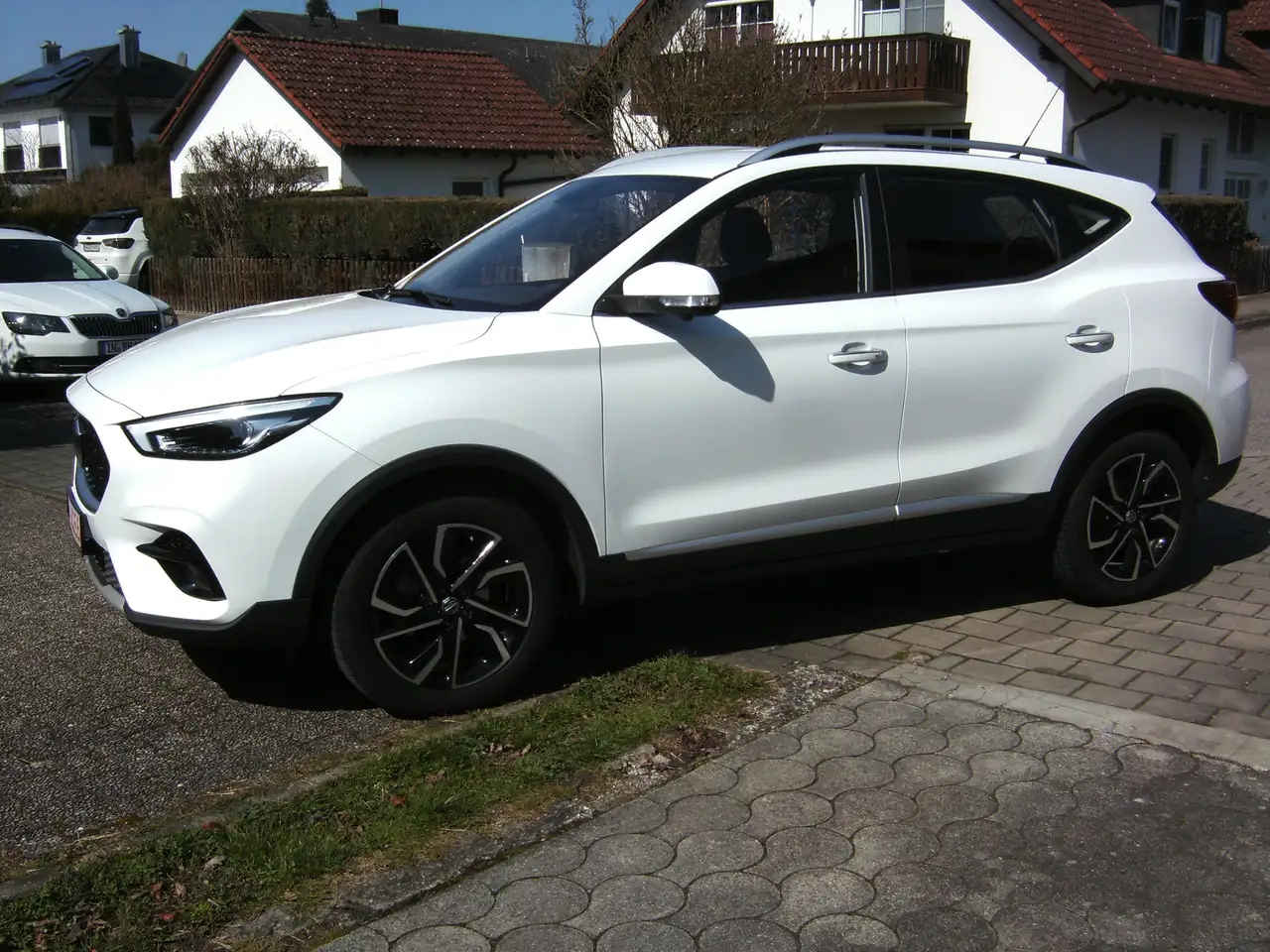 MG ZS Luxury Autom. Leder Navi Sitzhei. Kamera — Ingolstadt