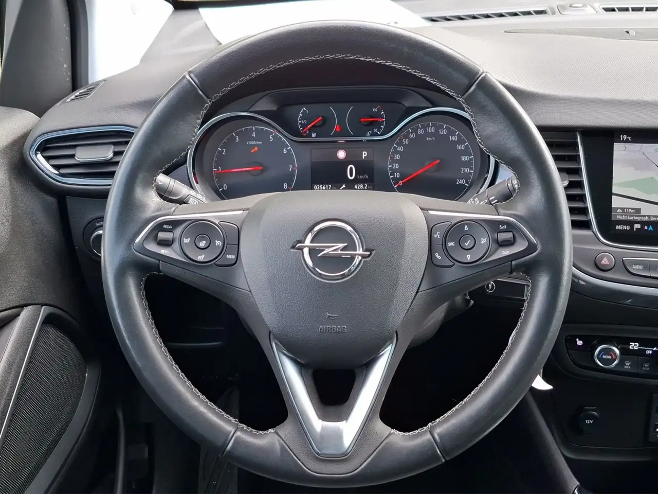 Opel Crossland 1.2 DI Turbo, Rückfahrkamera, Sitzheiz — معرض صور السيارة 10