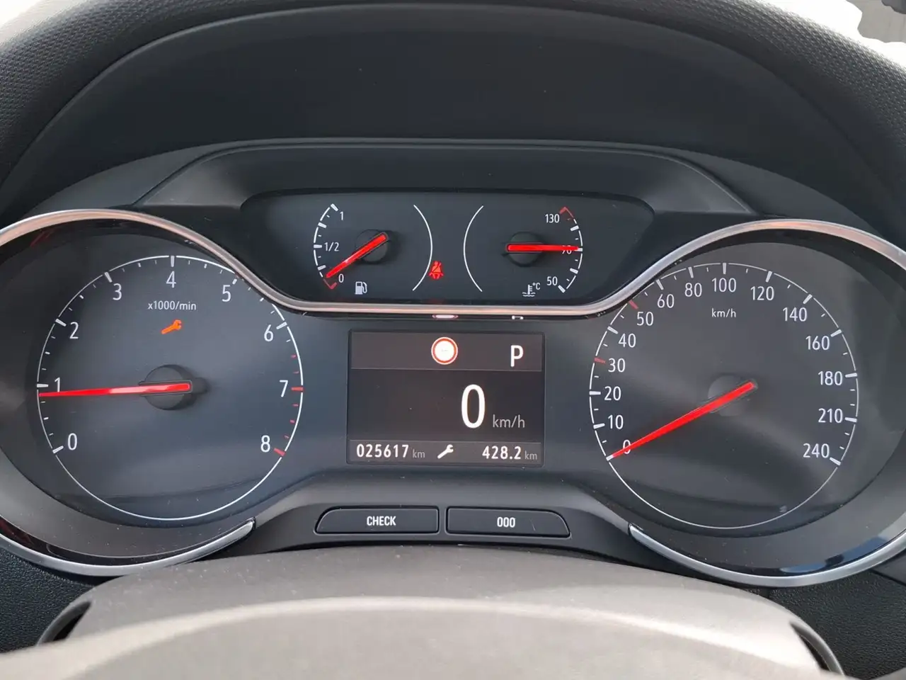 Opel Crossland 1.2 DI Turbo, Rückfahrkamera, Sitzheiz — معرض صور السيارة 11
