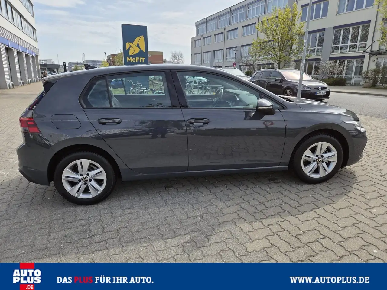 Volkswagen Golf 1.5 BMT SITZHZG+NAVI+1.HAND+ALLWETTER+GLife — معرض صور السيارة 8